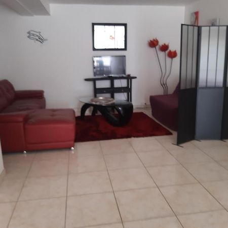 Le Calme Apartment Viviers Bagian luar foto