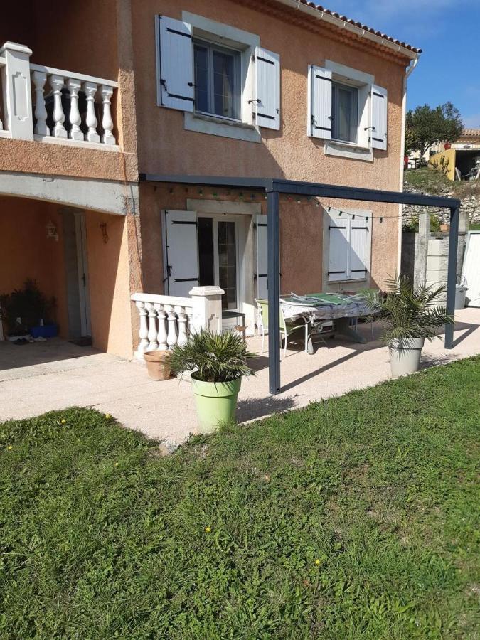 Le Calme Apartment Viviers Bagian luar foto