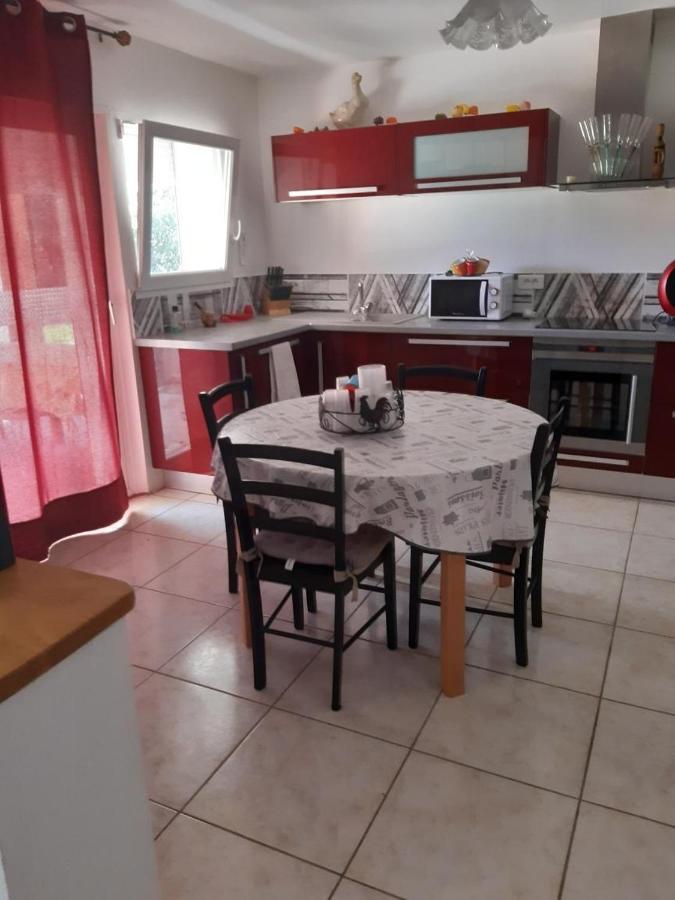 Le Calme Apartment Viviers Bagian luar foto