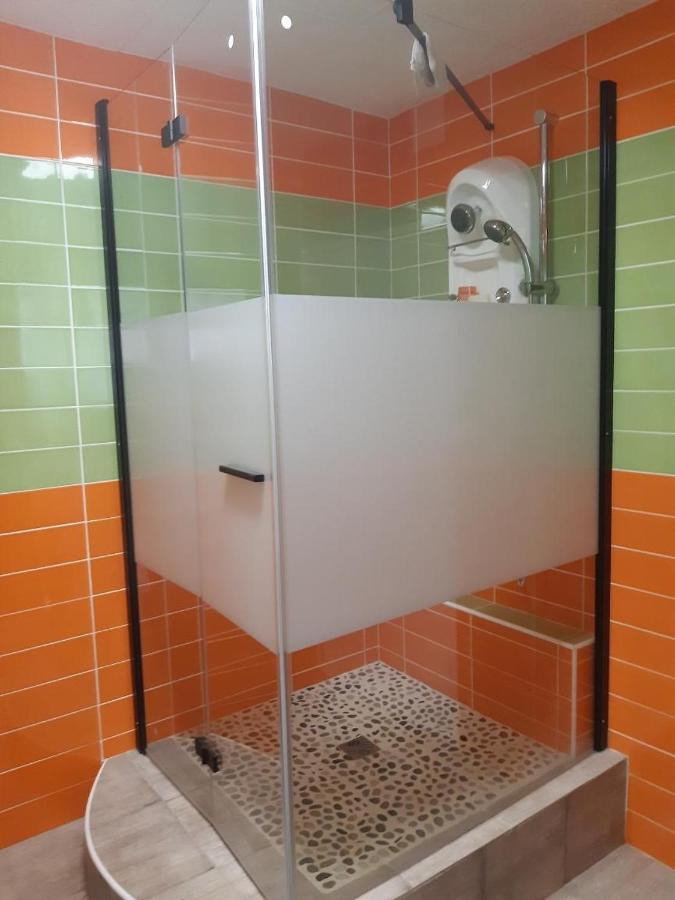 Le Calme Apartment Viviers Bagian luar foto